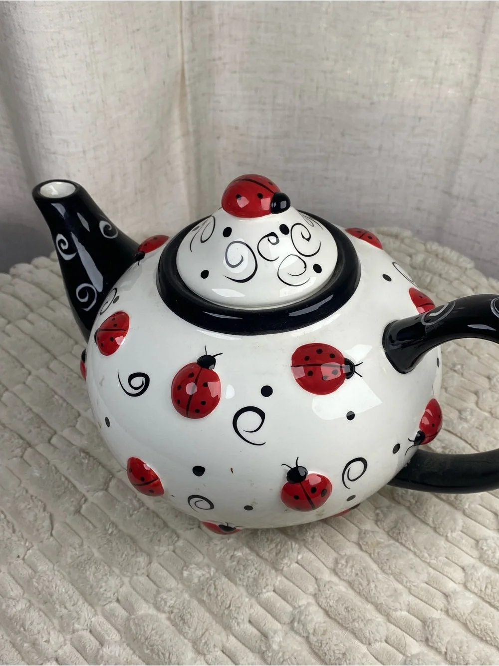 Vtg Burton + Burton Ladybug Swirls Ceramic Teapot Large 46 Oz